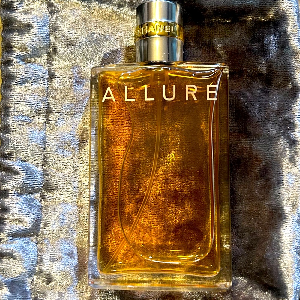 ALLURE by Chanel